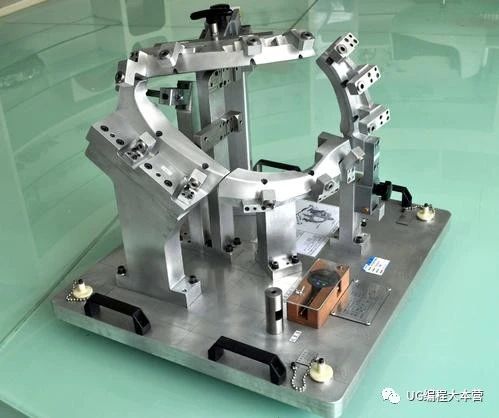 大机床作业累不累 c2a77959b78011166bf9ff9854fc8e17b902b536.jpg