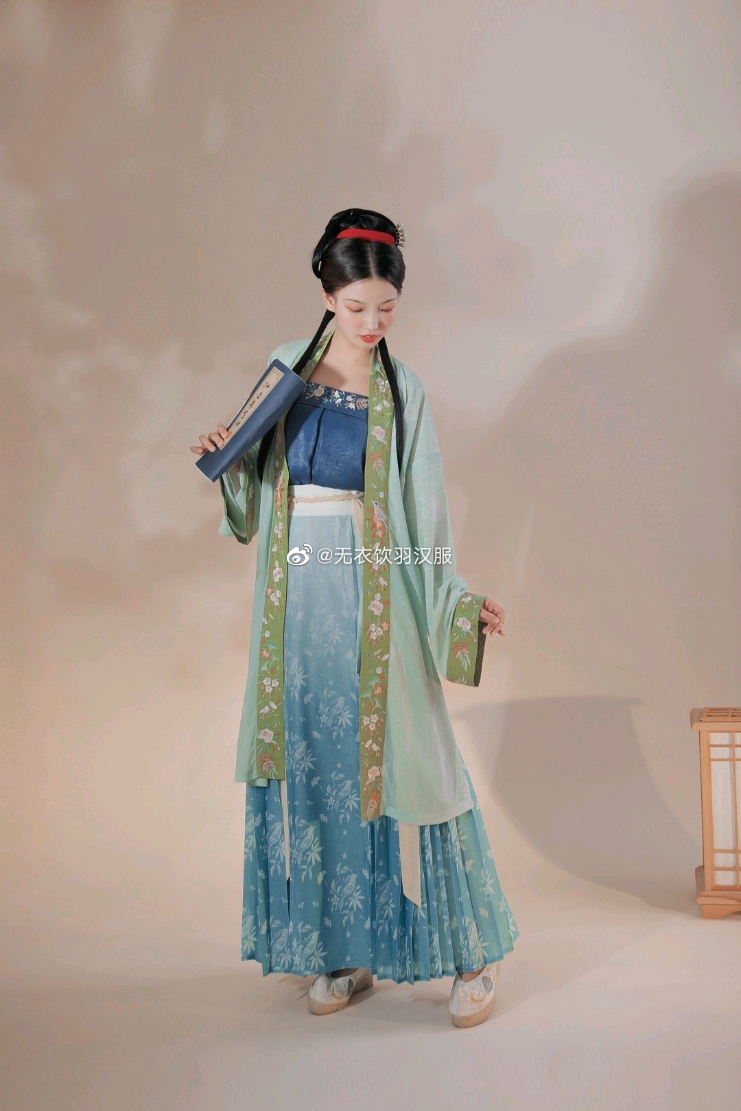初四汉服上新 1.28 神仙配色 不要错过 搬个凳子坐在村口挥手