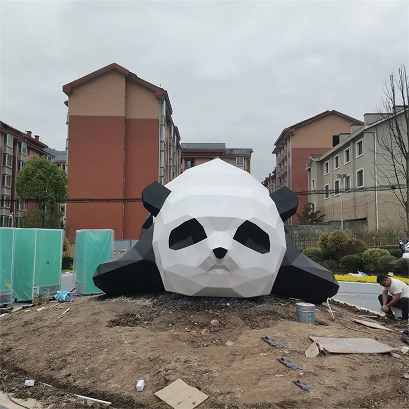 几何切面熊猫不锈钢雕塑