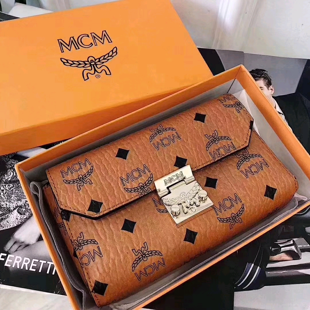 生活 时尚 mcm链条包新品附带盒子包装和海关发票 代购品质 收到你们