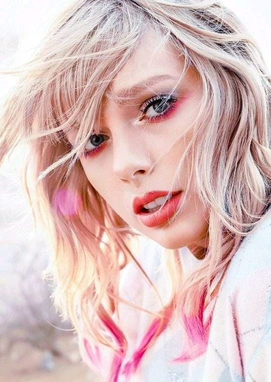 霉霉回村了?lover歌名官方正式释出和南方小鸡有合作