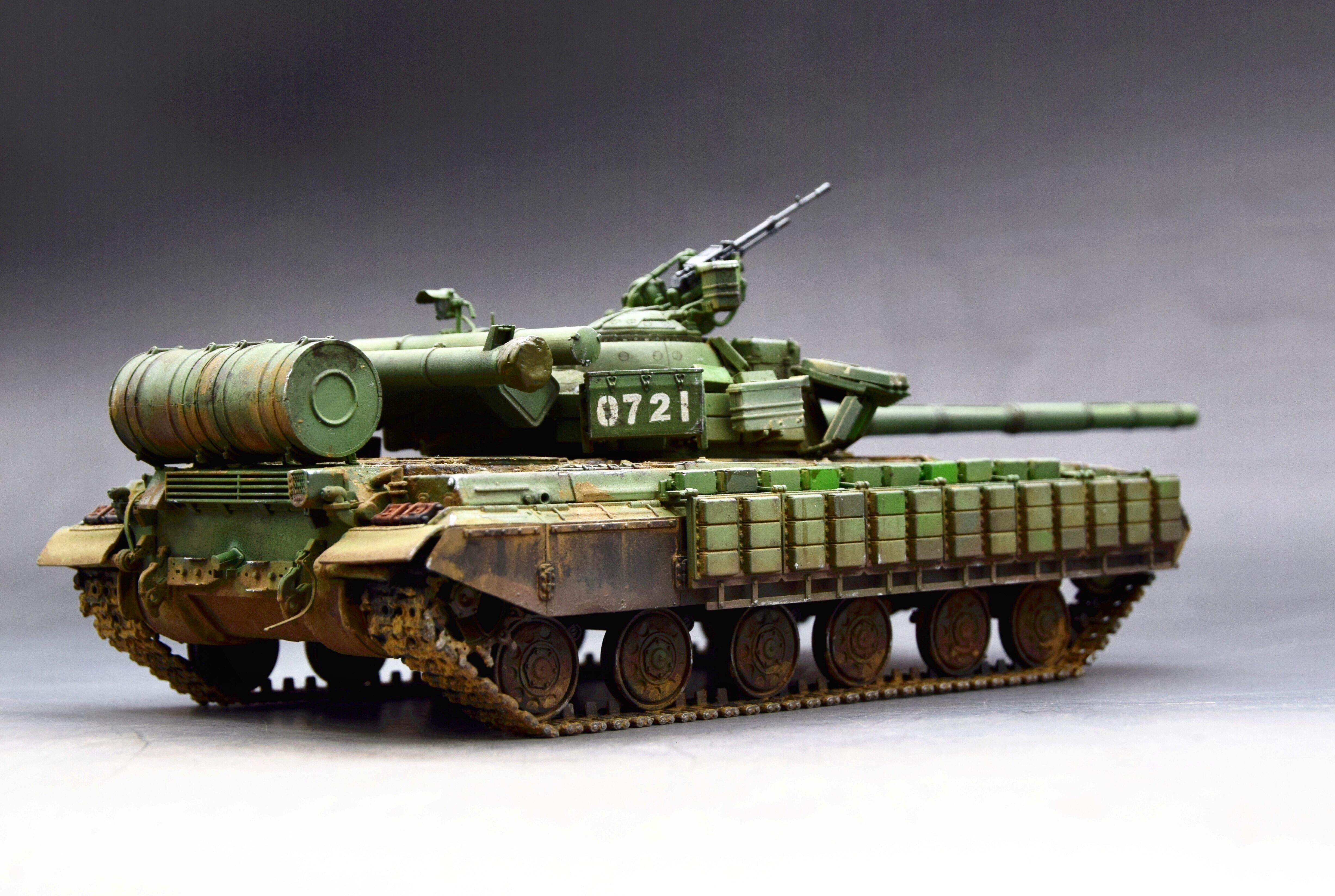 战争雷霆 t-64bv 1985 模型作品