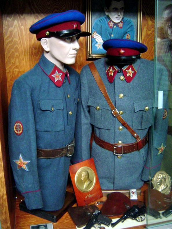 科技 人文历史 苏联早期以及苏德战争前期的军服介绍 关于苏联红军和