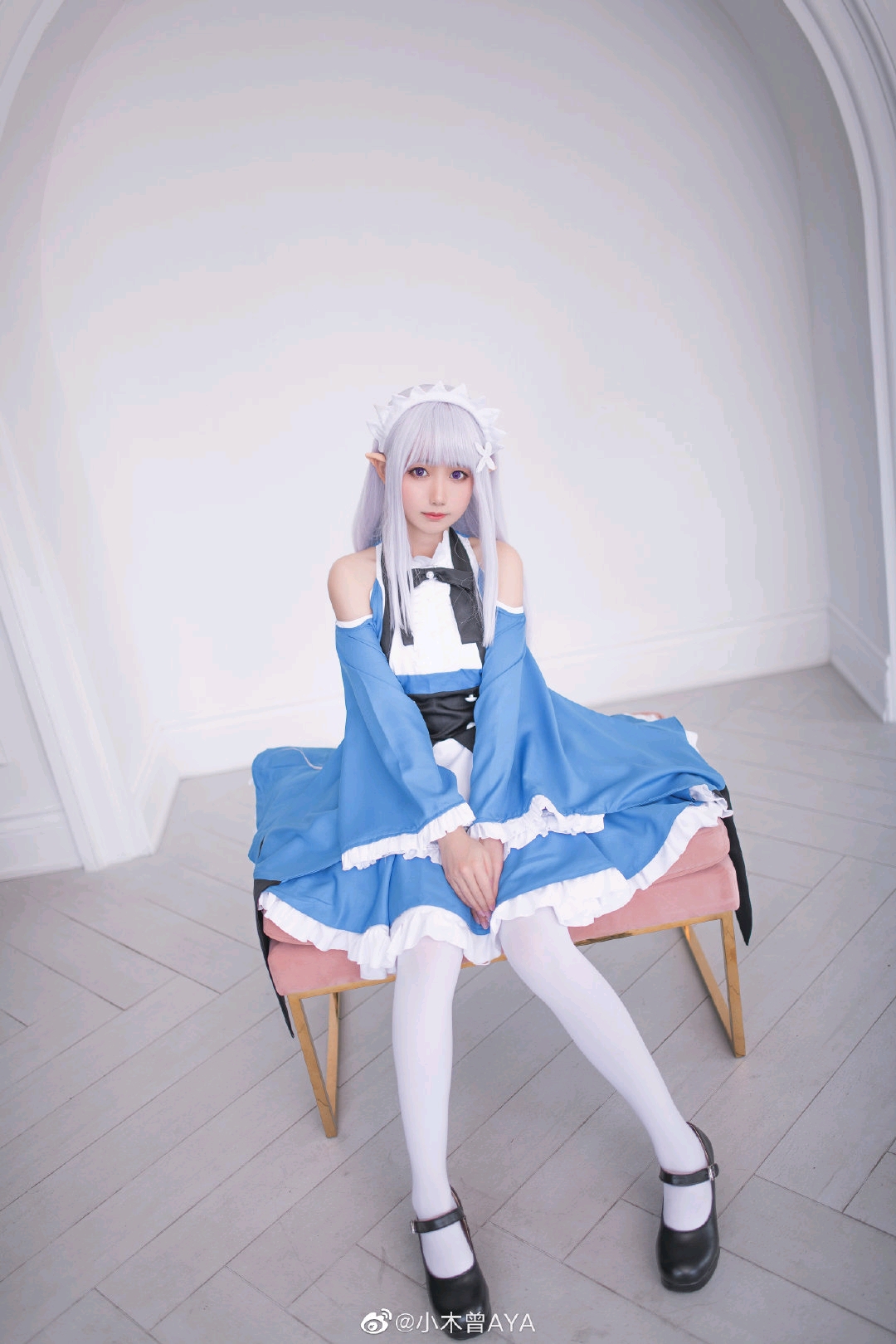 cos从零开始的异世界生活艾米莉亚emiliamajitenshi