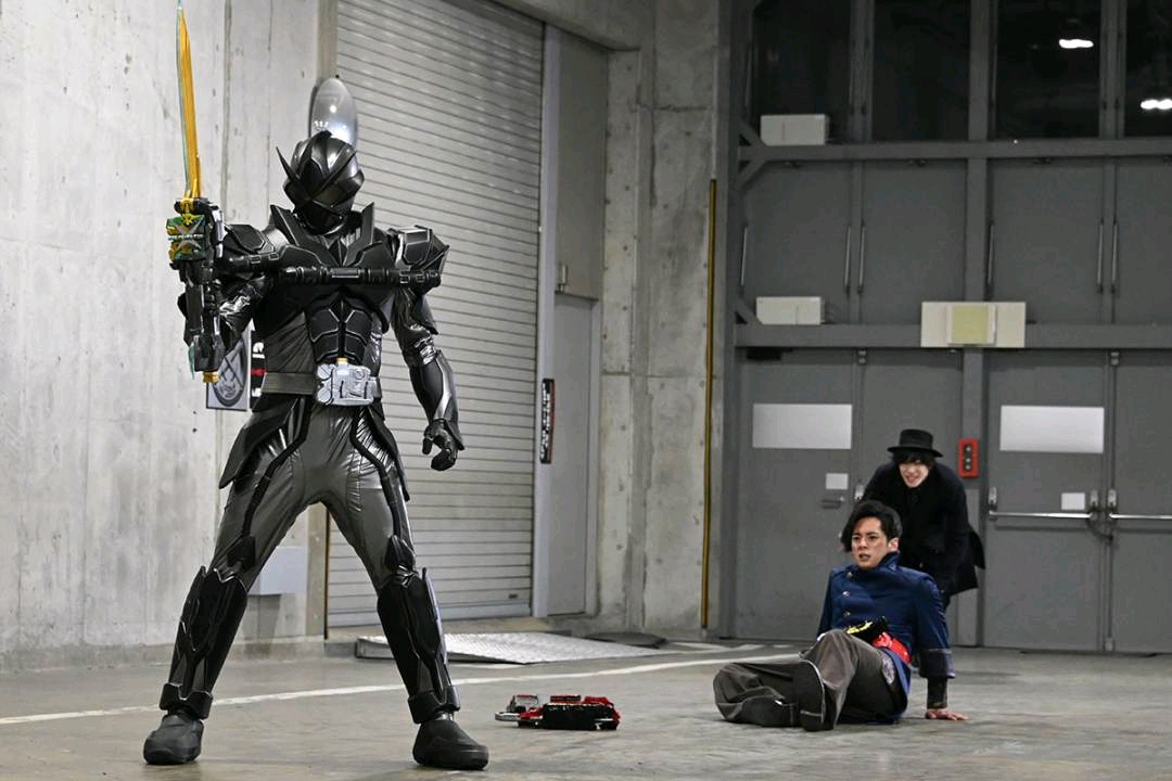 骑士是坏女人哥哥假面骑士圣刃第29话预告图新骑士名为杜兰达durandal