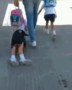 搞笑gif图:我就喜欢你这么自信!可惜了,娱乐圈痛失