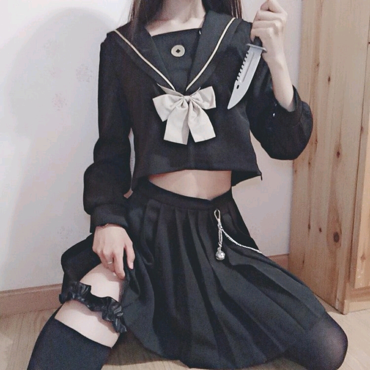 萌妹日常穿搭jk制服丝袜写真