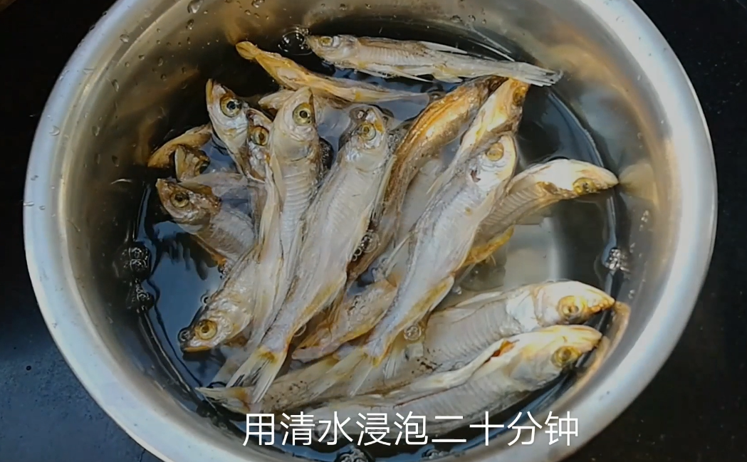 怎么做鱼干好吃 cba6e17acac2c81462a94bbb51a00e14695827a9.png