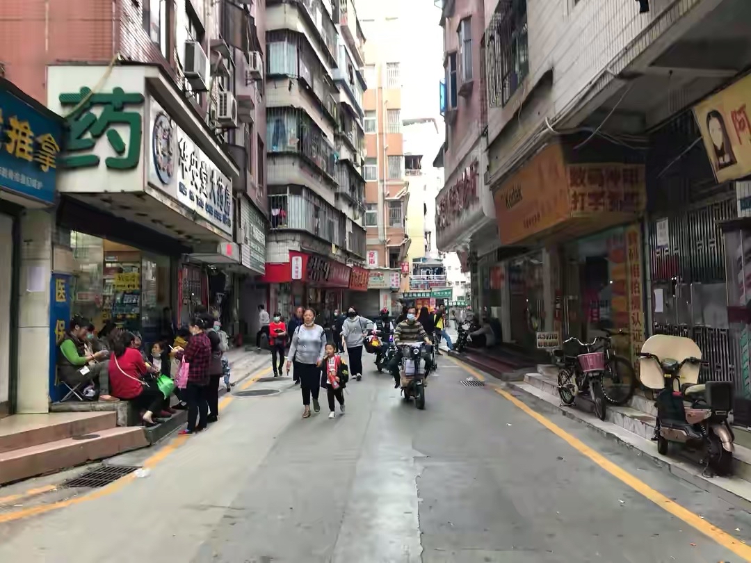 深圳福田cbd唯一的城中村岗厦村最烈的生活气息最努力的人们