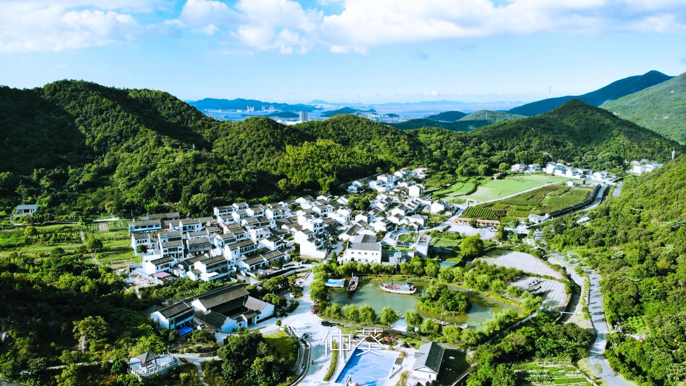 舟山本岛南洞艺谷:青山绿水壁画,海岛最美渔村 | 旅拍