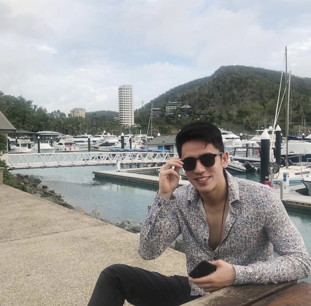 谁能抗拒来自菲律宾篮球男孩的假笑——david licauco
