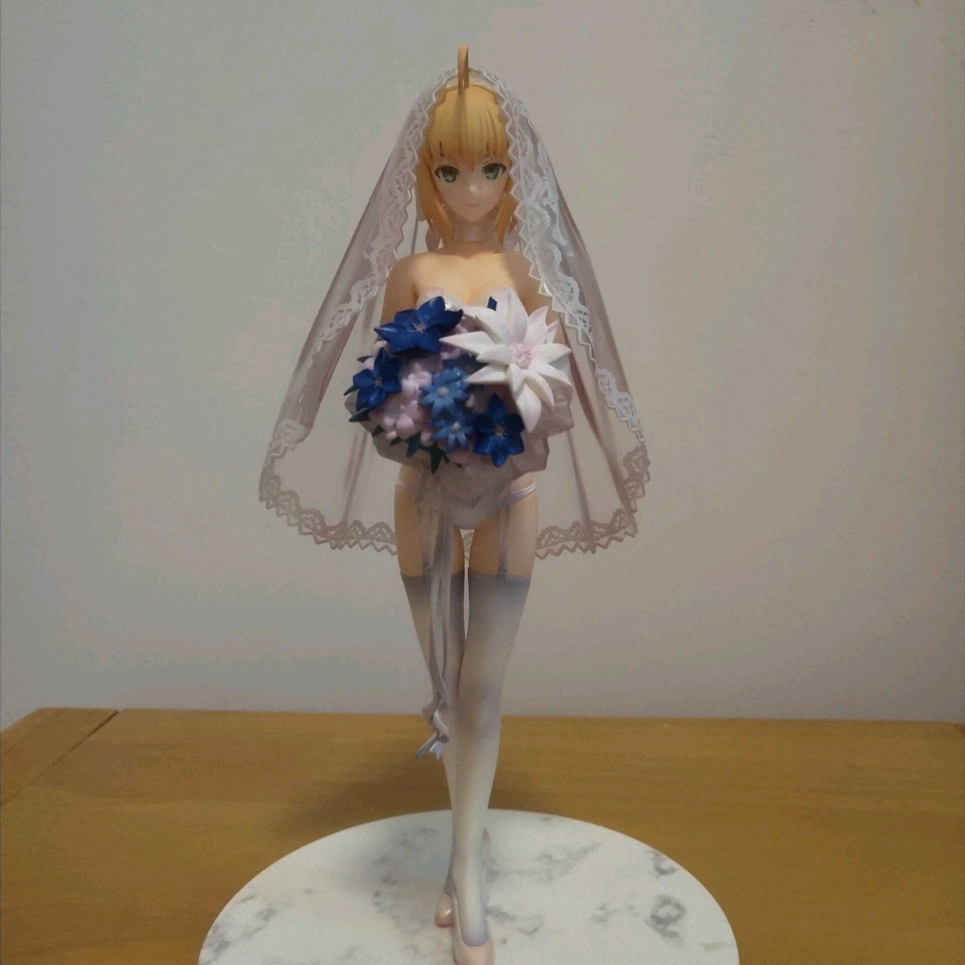 【saber婚纱美图】手办,配展示盒