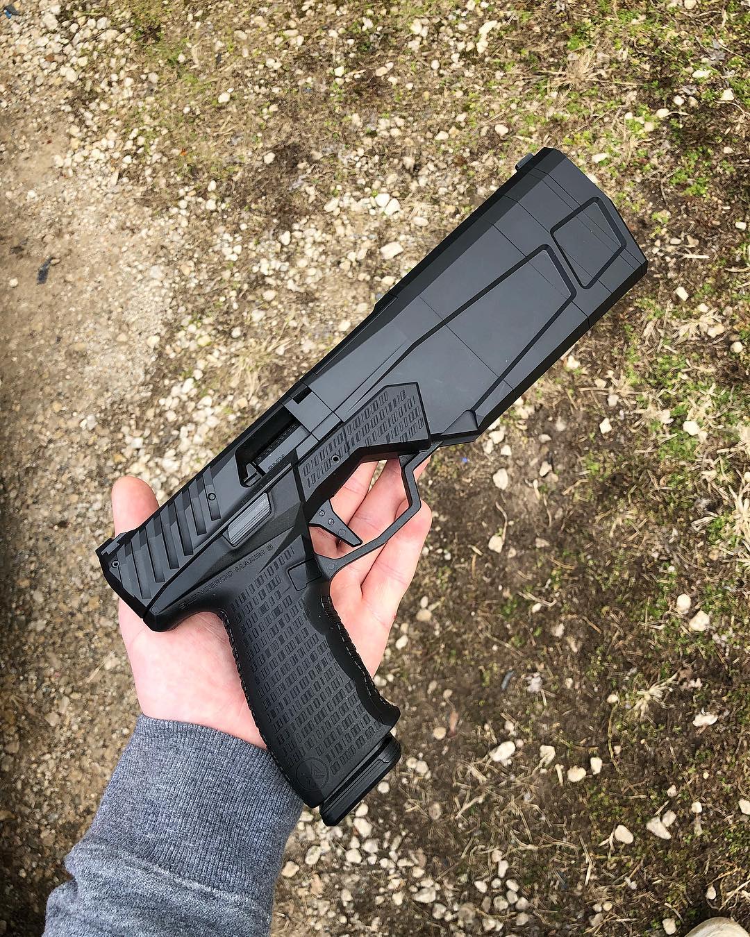 maxim9一体式消音手枪介绍科幻风十足