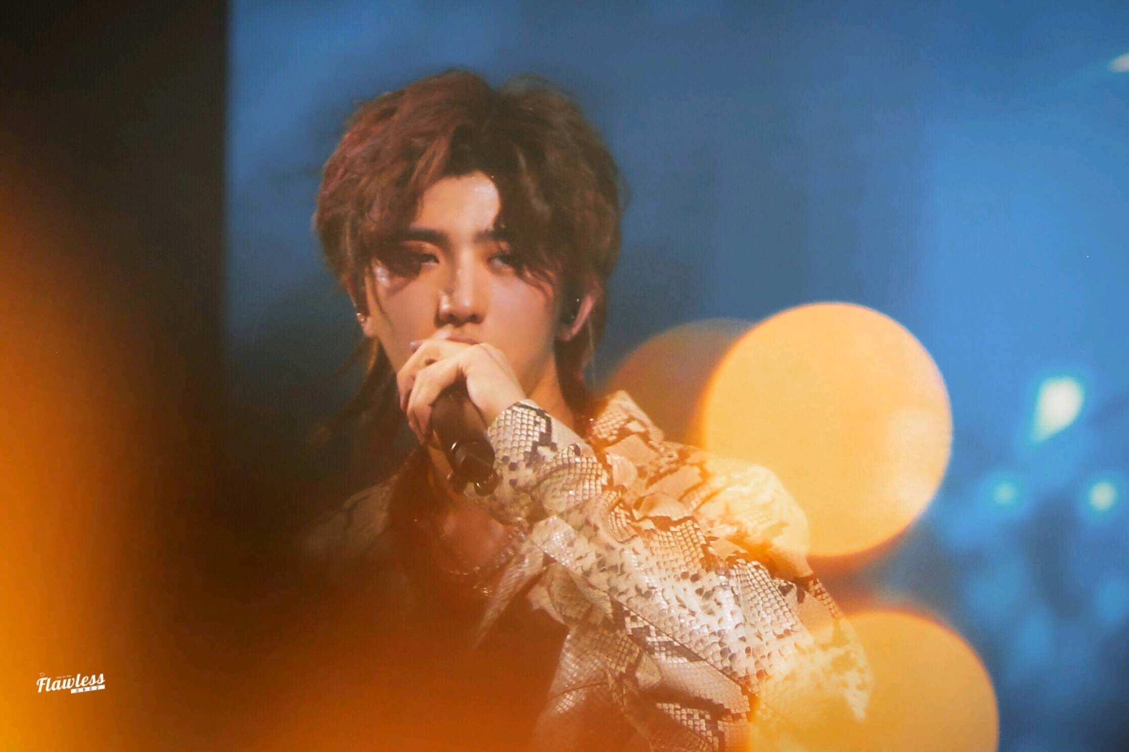蔡徐坤×你 hard to get .
