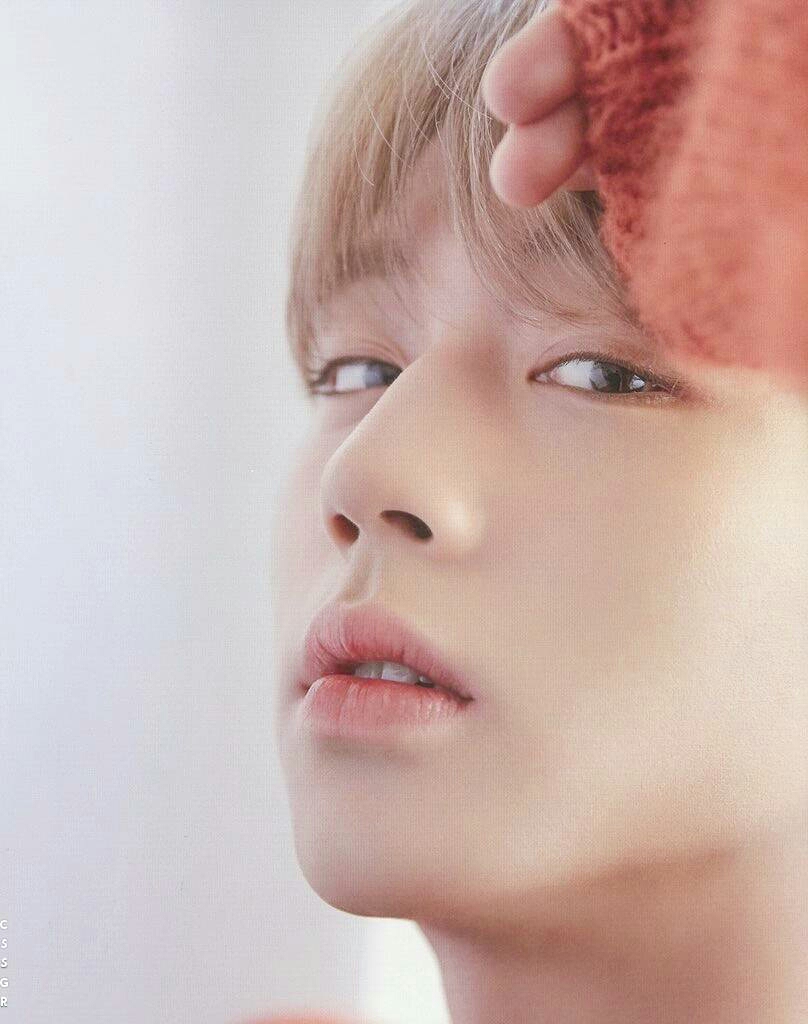 朴志训Singles杂志内页高扫图