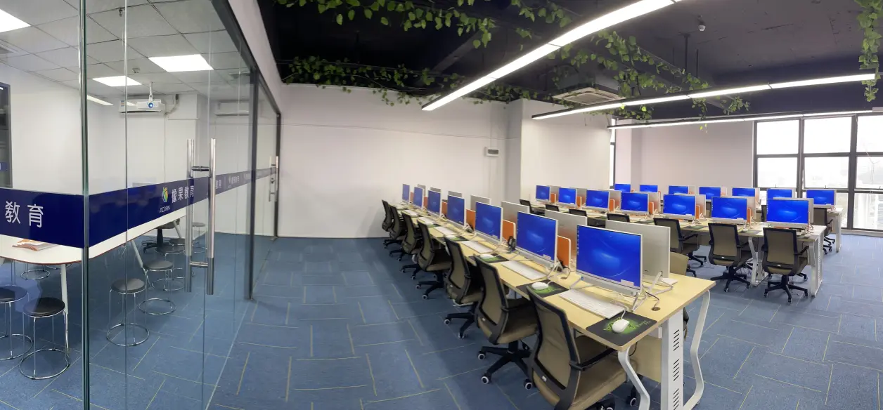 塘厦计算机培训机构,计算机入门到职业进阶-只需30天