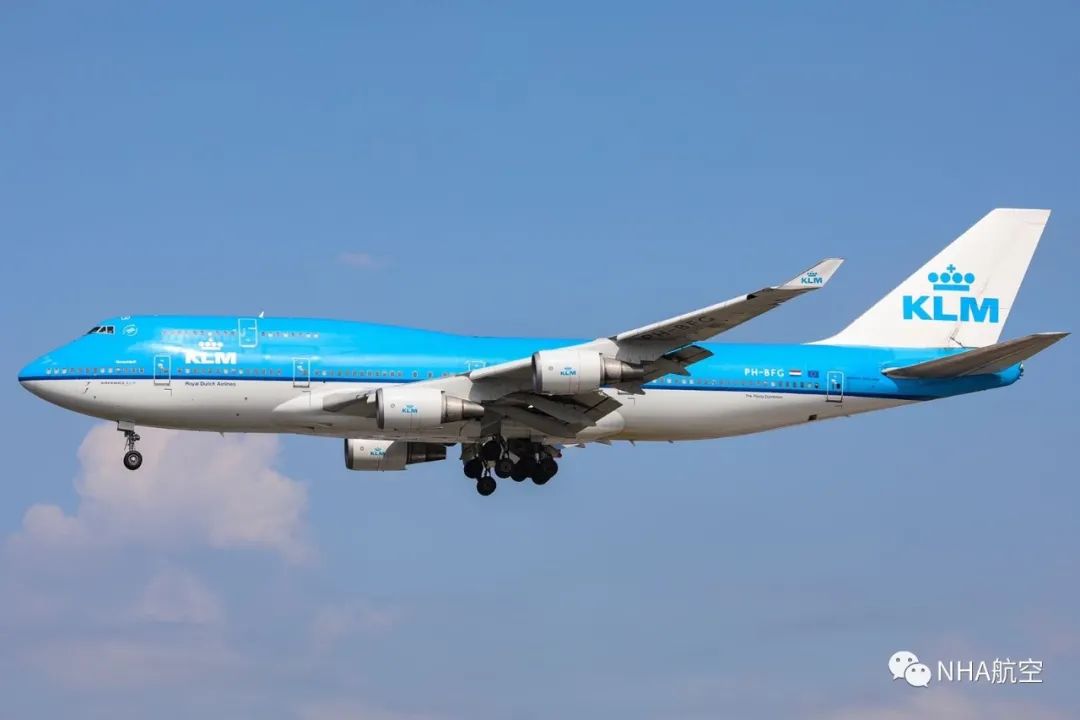 荷兰皇家航空747-400m