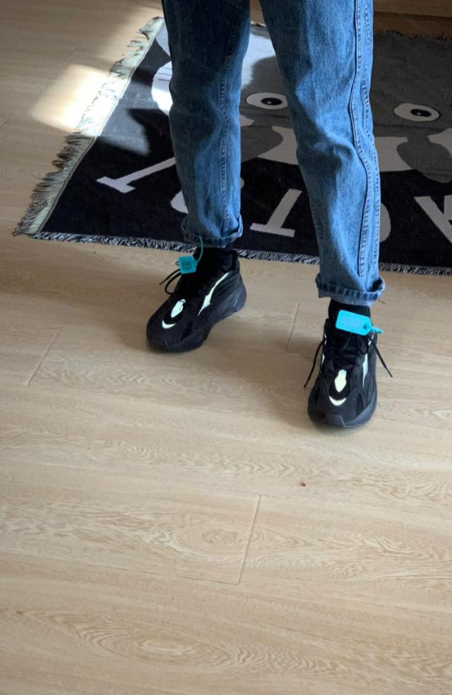 年末必备yeezy700黑魂真假对比避免一眼假低调奢华有内涵