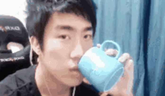 骚男小茉莉正式官宣,新恋情收获网友众多祝福,终于走出前妻阴霾