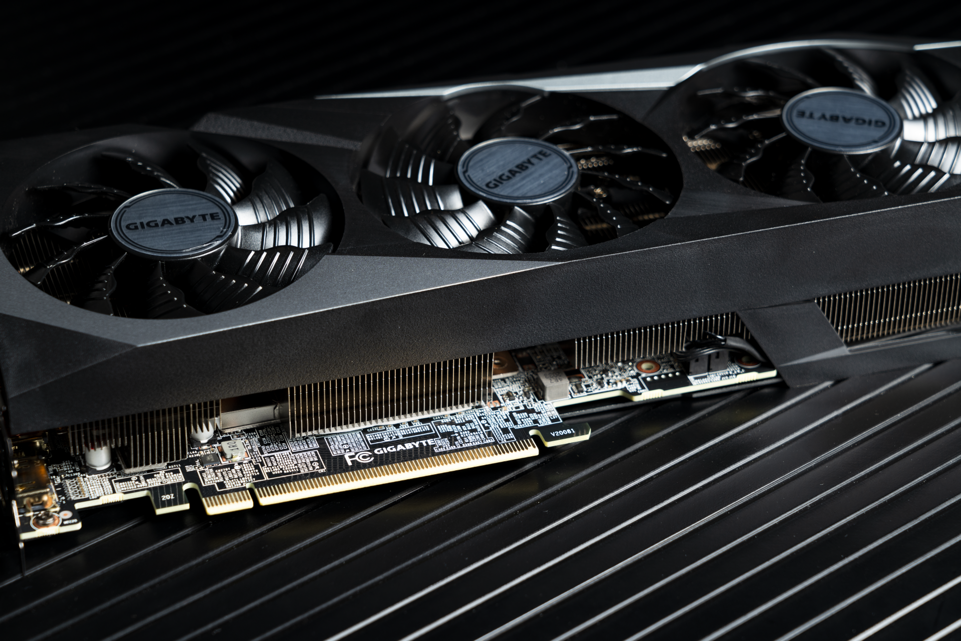 等等党他永远不亏技嘉rtx3060ti魔鹰pro开箱评测