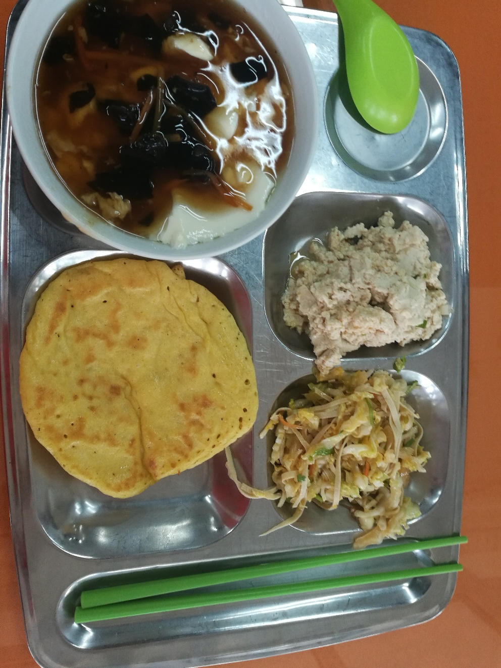 学校食堂的早餐