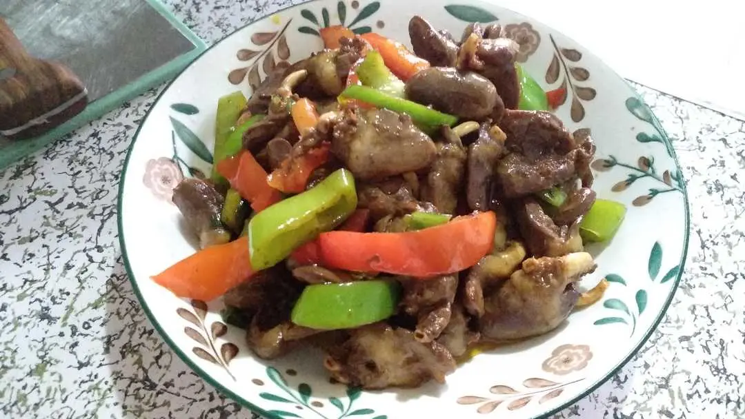 用鸡心做了一道美味的家常菜，鲜香美味，特别下饭，非常美味