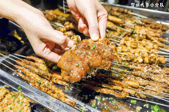 【十日谈】大金链子小金表,一天三顿小烧烤!