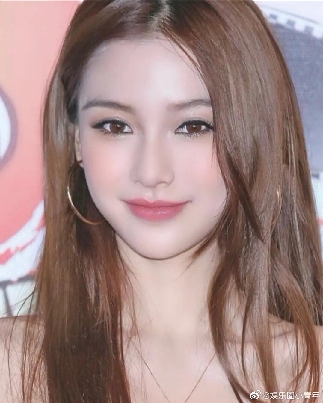 嫩模时期的angelababy,甜甜软软,五官真的很混血!