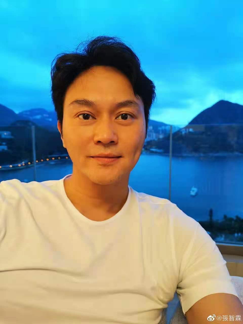 生日怎么拍帅气照片 d8bb57a0528deaa1d986a6b03870b5213bb21782.jpg