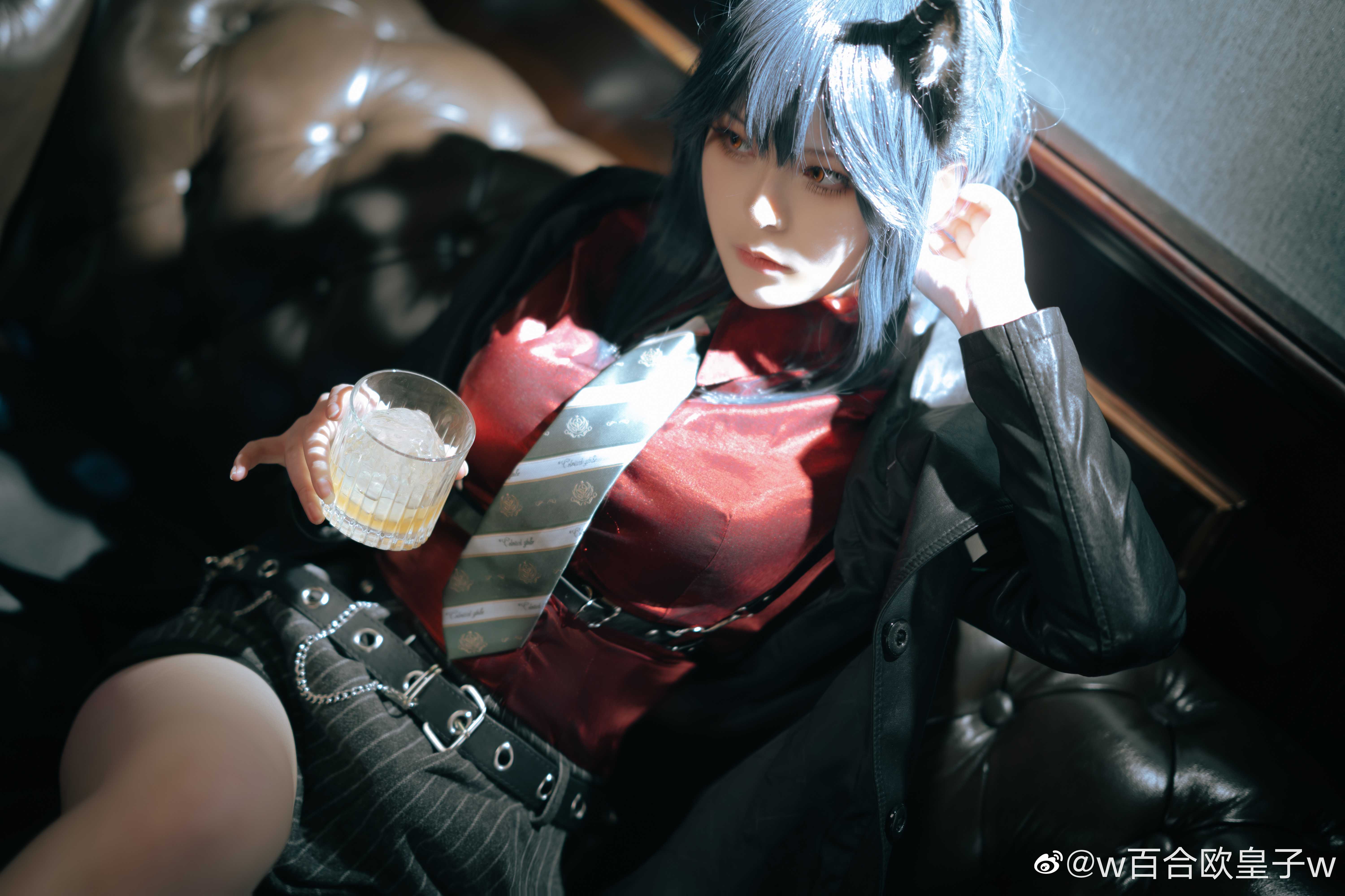 cos |《明日方舟》德克萨斯 啊这女人该死的甜美(~)~*))