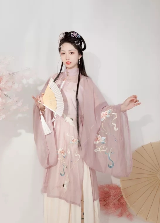袍子 汉服连衣裙穿搭,袍子 汉服连衣裙穿搭图片