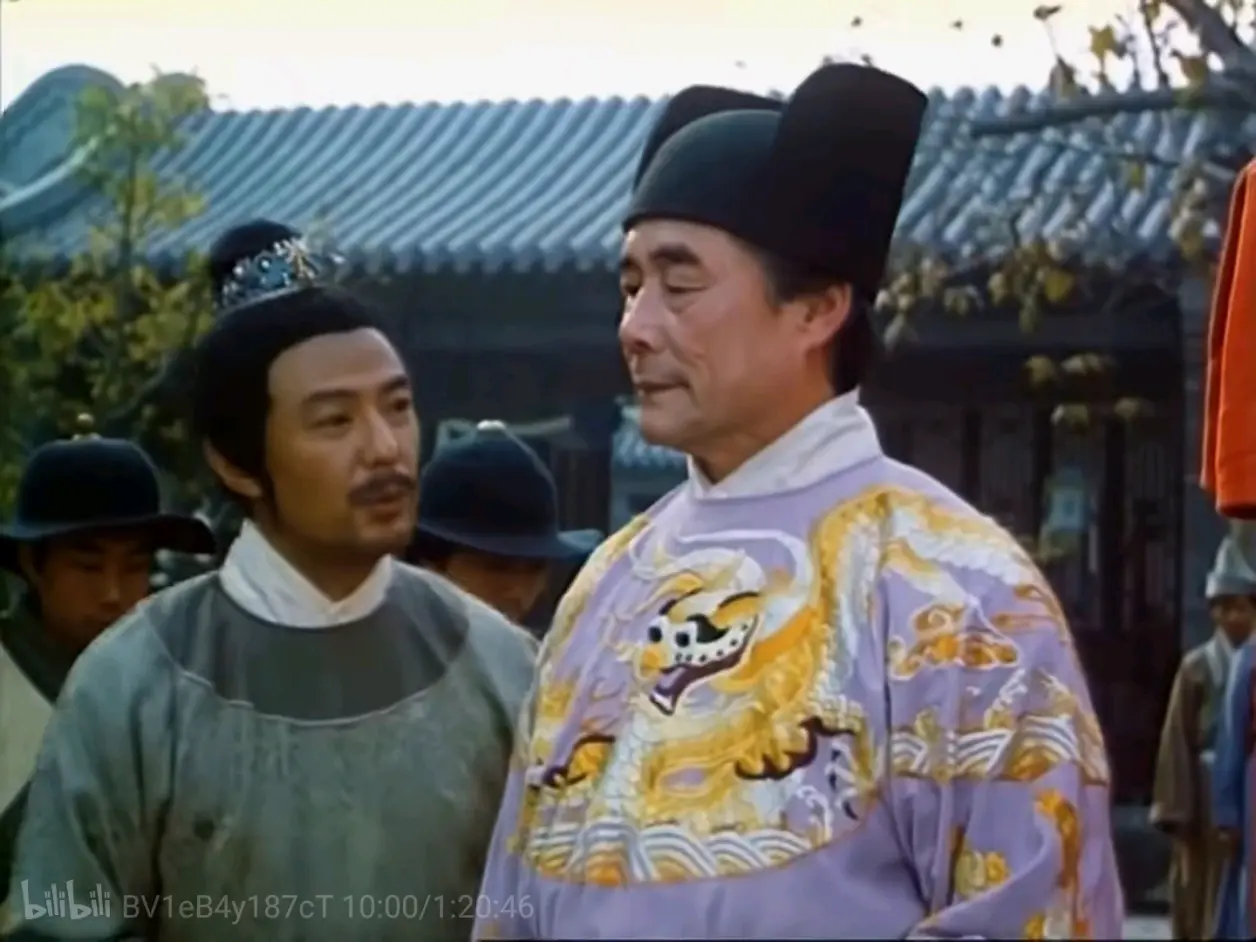 这是一个时代买官卖官的具体案例，由戴权这样一位老练太监娓娓道来，让