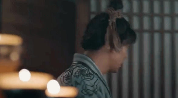 但他跟十二时辰不一样的是, 这里面的 小甜饼可是不少,让人欲罢不能