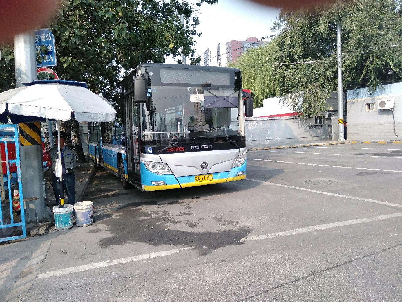 未完工的纸质车模大作——bj6123evca-17 9025069号车
