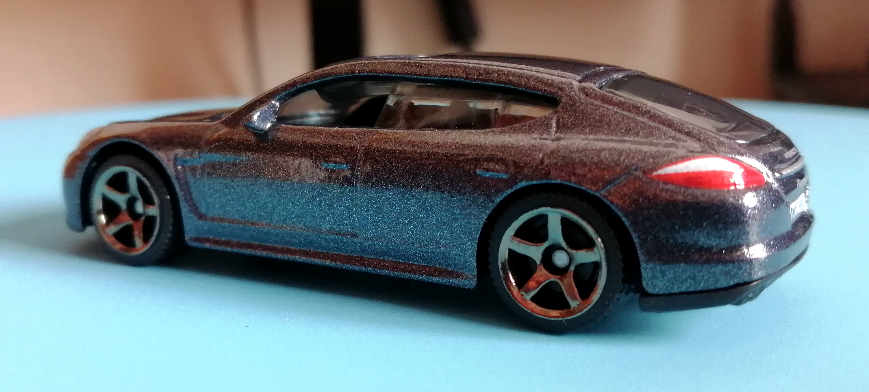 2010 porsche panamera(保时捷帕拉梅拉高级四门轿跑车)