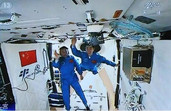 神舟12号发射成功,3名航天员曝光,都有哪些特殊之处?