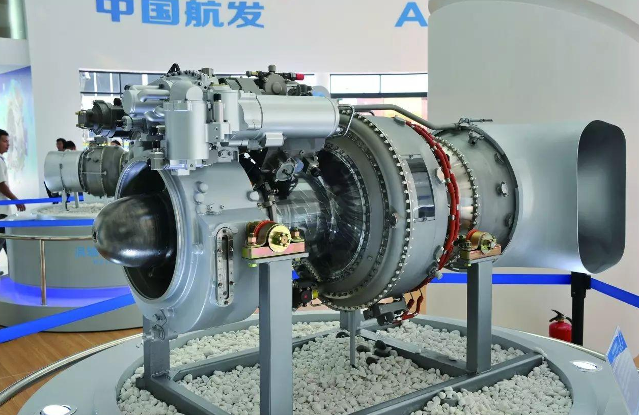 图为中国国产涡轴发动机