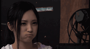 a:我喜欢刘亦菲,以前在日本见过一次,很漂亮又有气质~不过好多中国