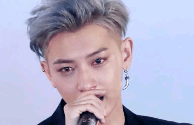 娱乐圈混不好就回家继承家产的6位男星,黄子韬上榜,最后一位已被拖