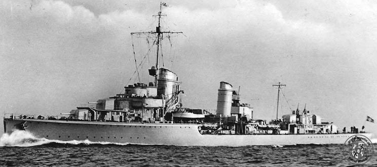 德国海军z1号驱逐舰,满载排水量3207吨,长119米,1940年2月被德国
