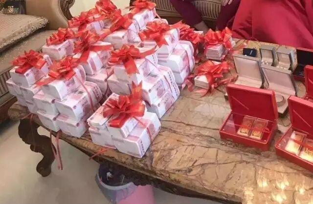 第一次结婚母亲要20万彩礼,再婚后母亲要我给弟买房,我又离婚了
