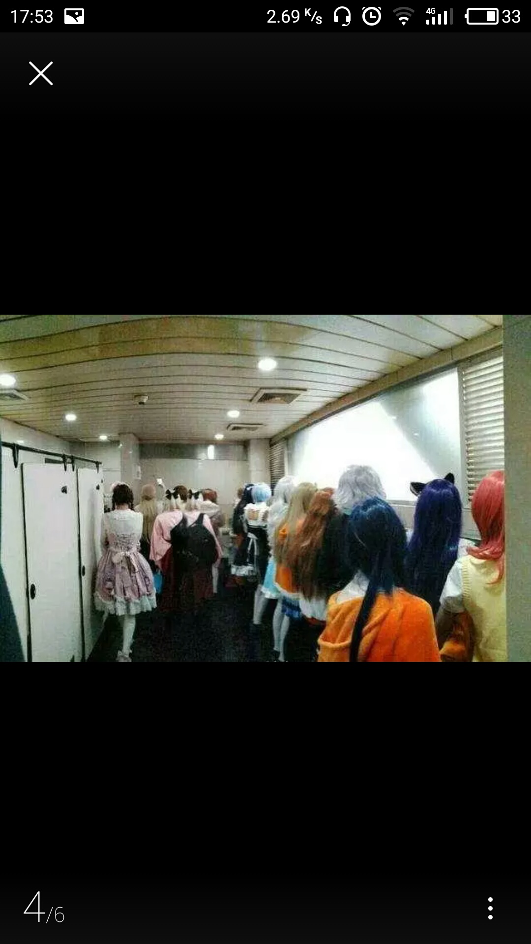 漫展的男厕所可以告诉你有多少女装大佬.
