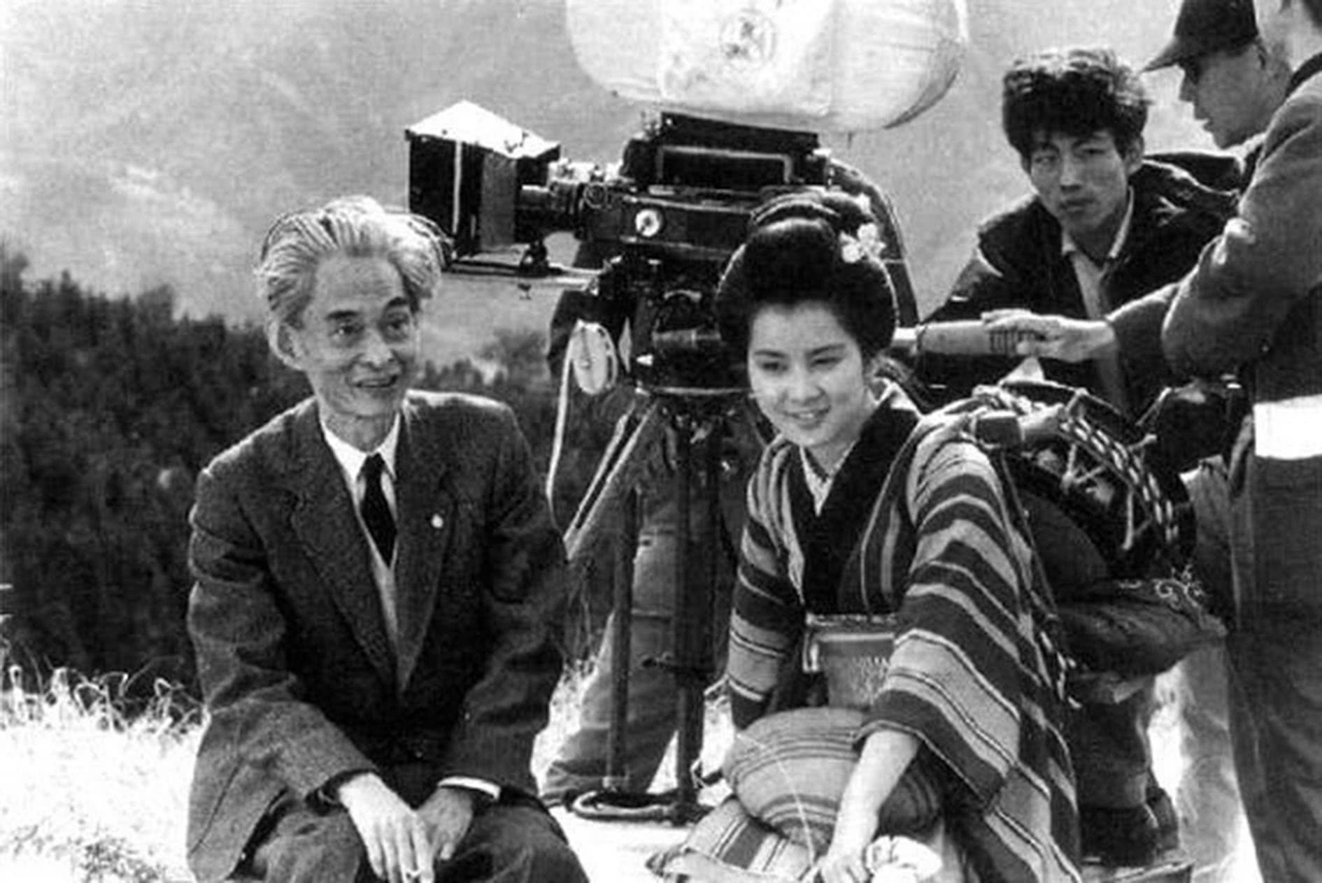 川端康成：从《雪国》到《古都》,樱花名士的绽放与凋零