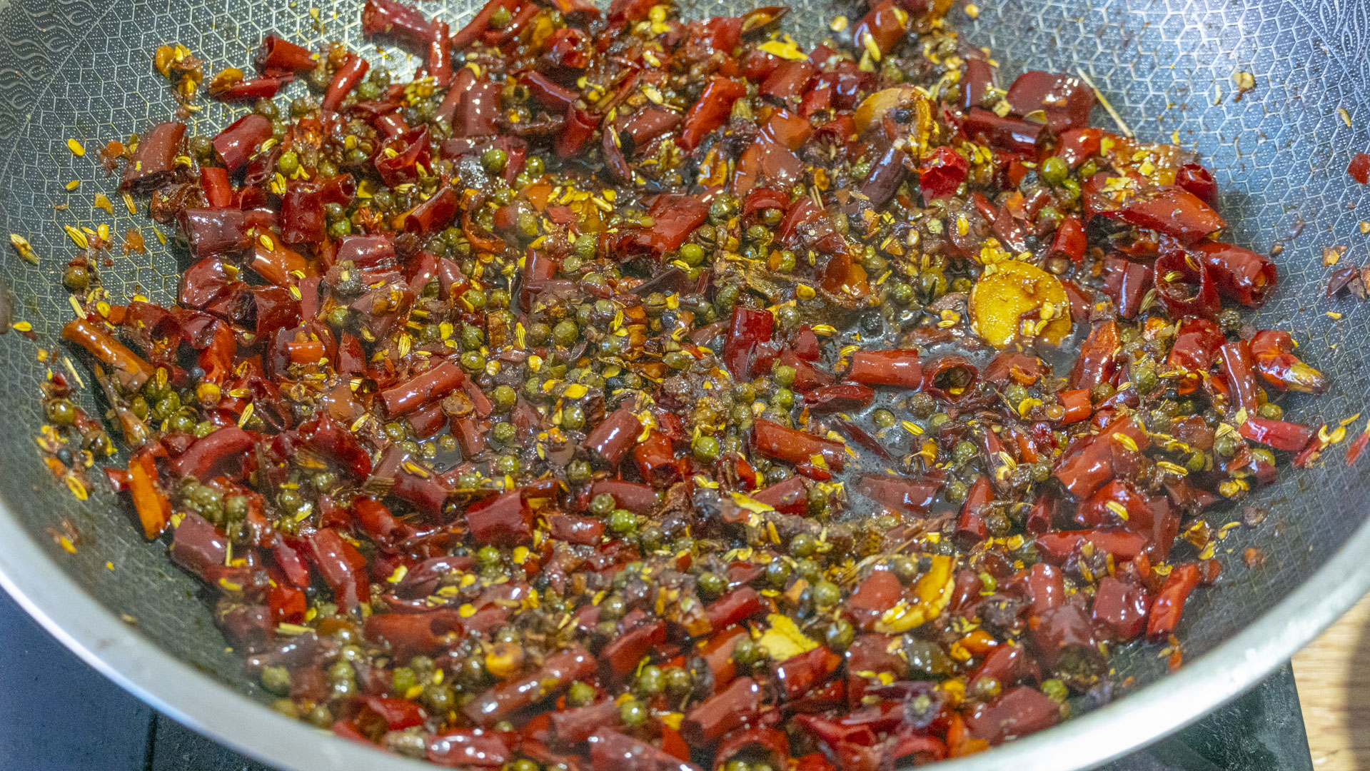 豆瓣酱制作方法简单 dfe43506d910e042930dc5f6ee7d1d7307eec86c.jpg