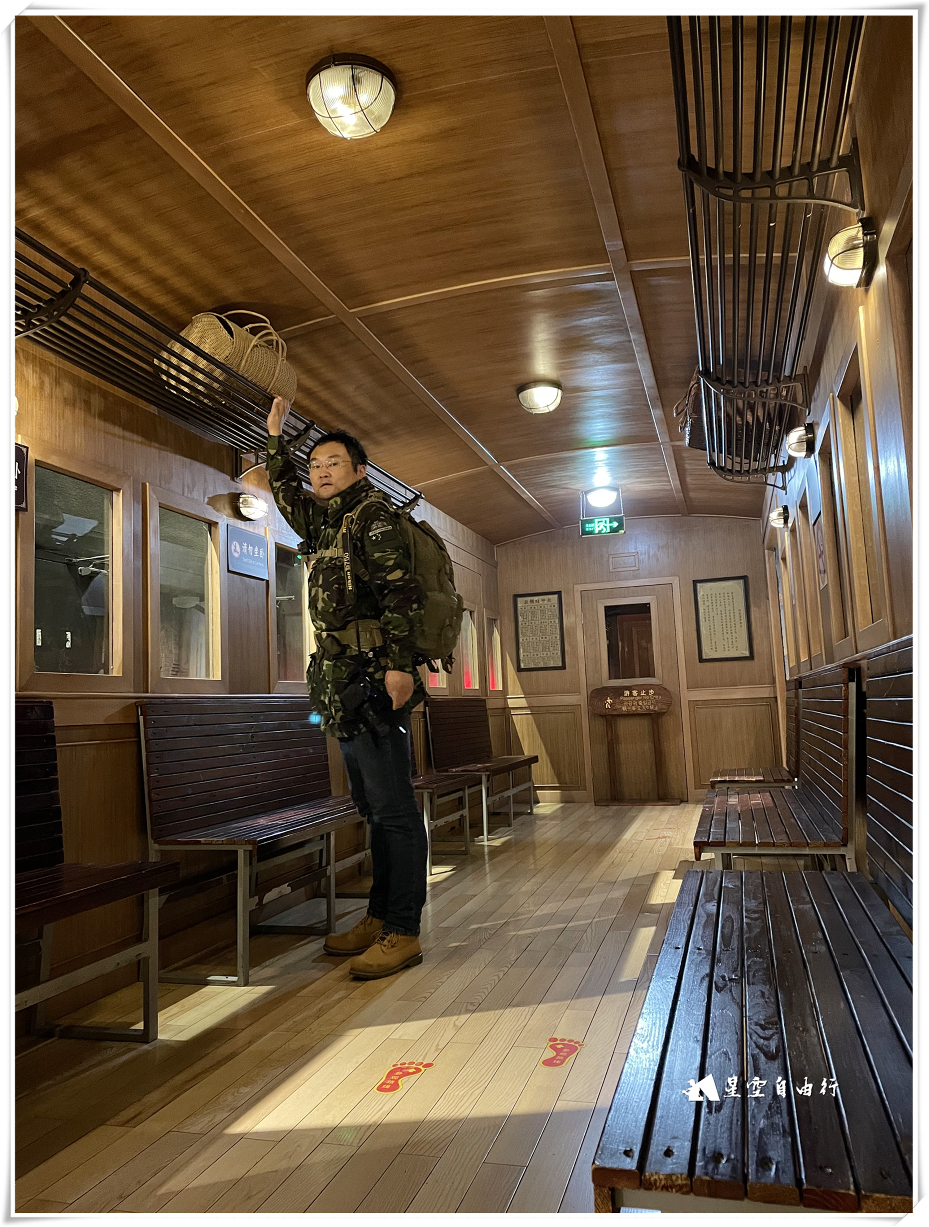 民国时期的火车车厢,全实木,这座椅,时间长点屁股都疼!