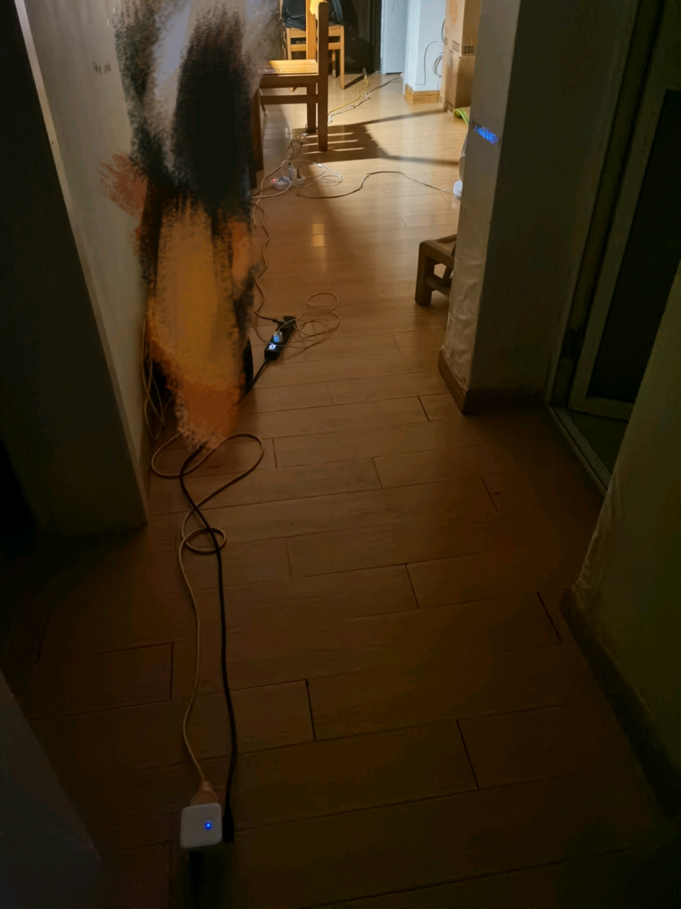 家里乱七八糟的线