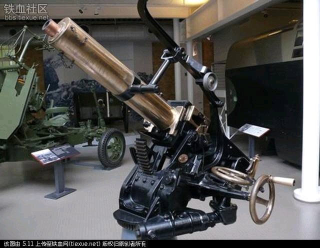 安居的日常科普卅二马克沁37mm砰砰炮
