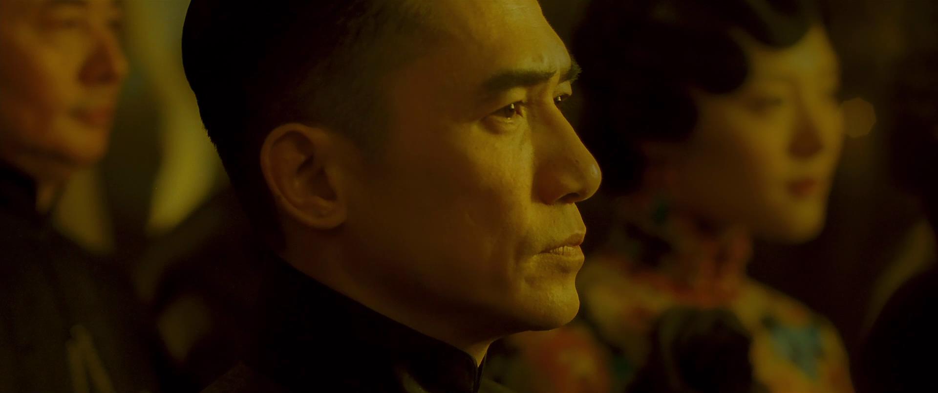 《一代宗师》里梁朝伟有句台词,"我一生翻过高山,最后却发现敌不过