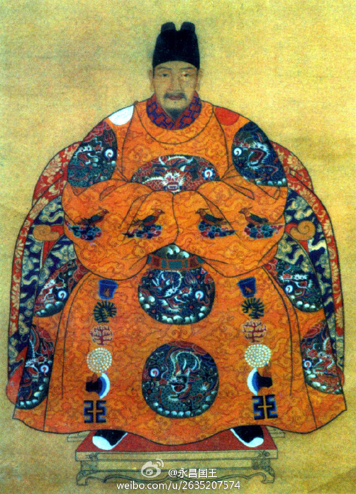 科技 人文历史 大明"龙袍"进化史画像上除了衣服颜色不同,其他基本