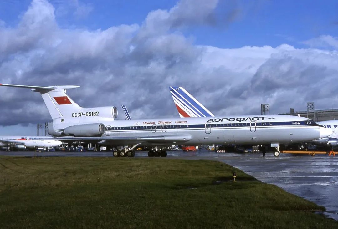 汽车 不修小节—tupolev tu-154nk-8作为当时苏联民航两款最先进客机